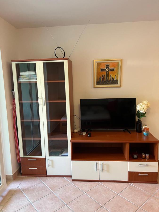 Mario Apartment Brela Kültér fotó